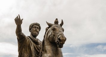Por qué el mejor emperador de Roma rechazó las escuelas públicas